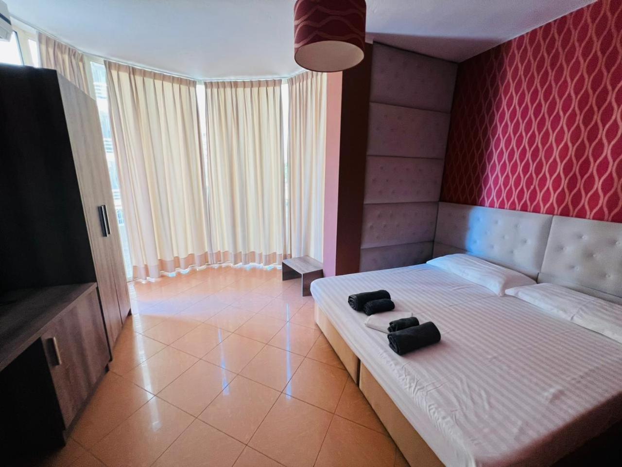 Inn Hotel Škalngur Exteriör bild
