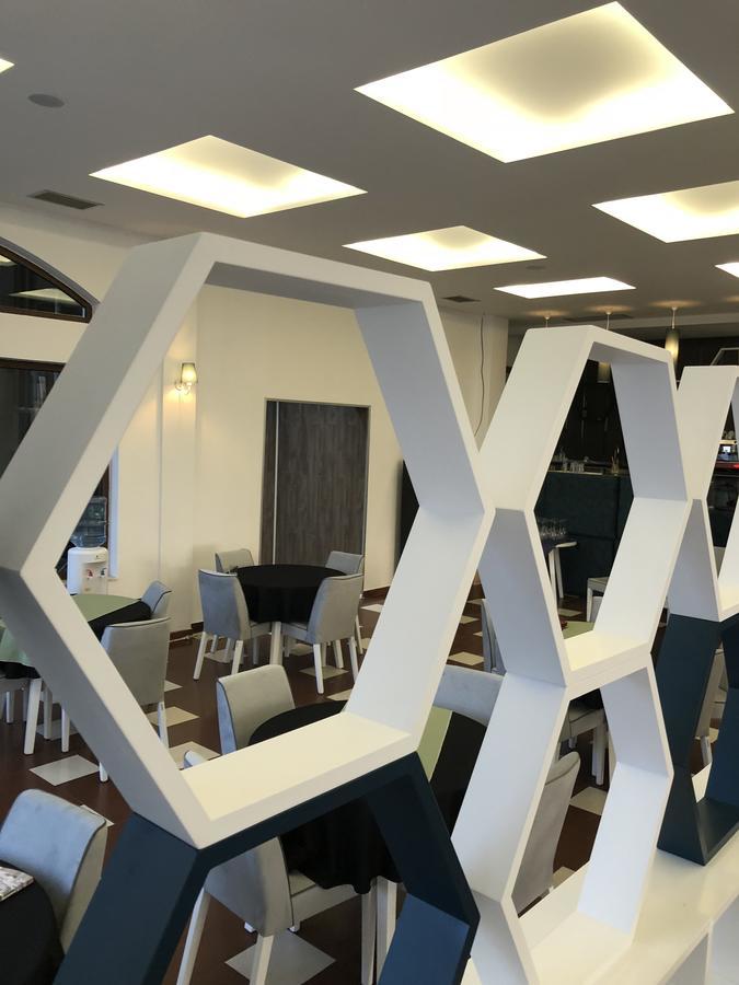 Inn Hotel Škalngur Exteriör bild