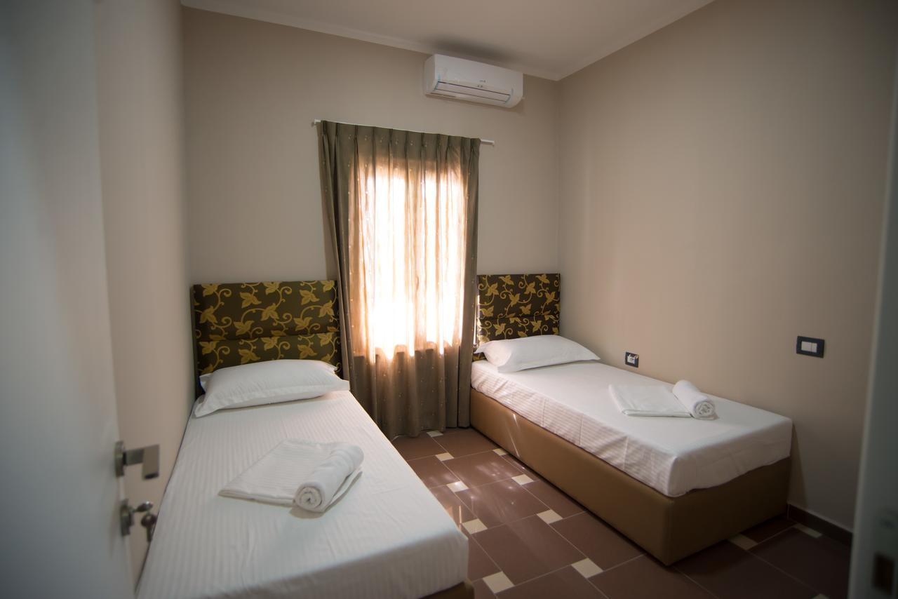 Inn Hotel Škalngur Exteriör bild