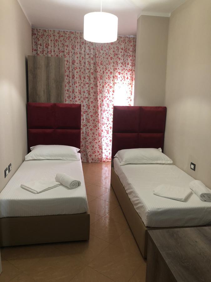 Inn Hotel Škalngur Exteriör bild